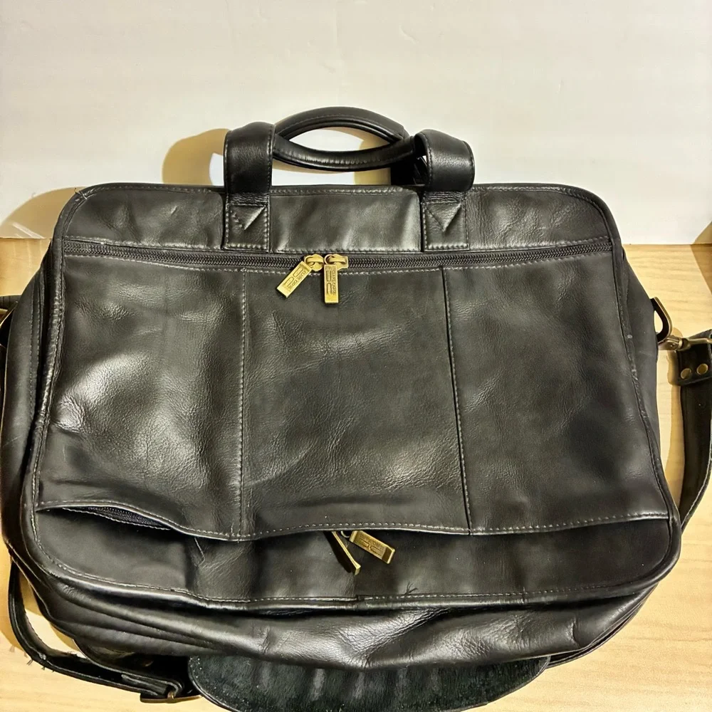 Claire Chase Black Laptop Briefcase Leather Messenger Bag Executive Office 16X13